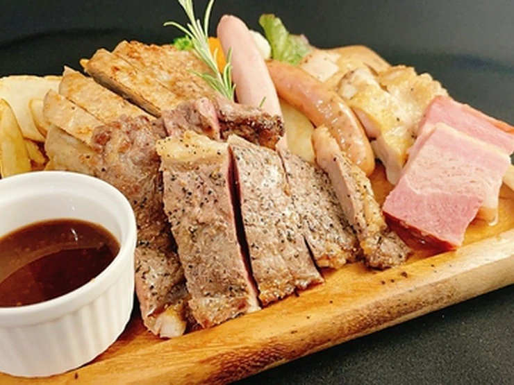 AGEHA DINING LOUNGEの料理