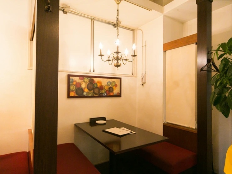 BAR RESTAURANTE MODERNO（バルレストランモデルノ）の内観