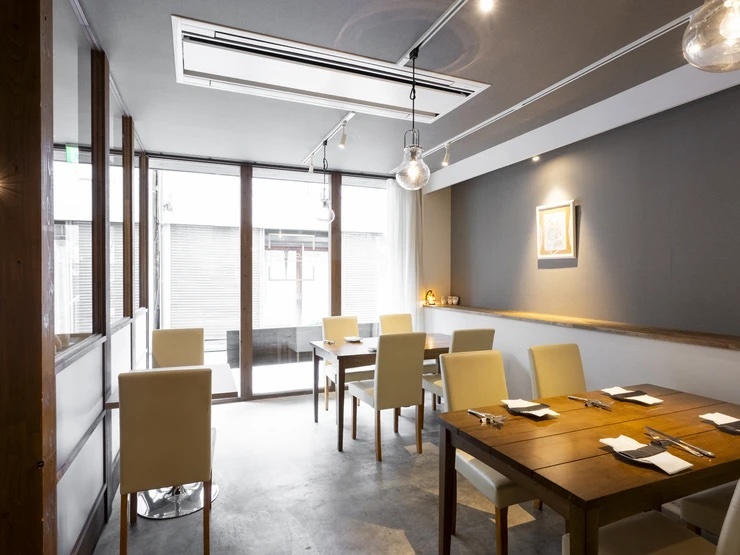 TAVOLO DEL GUFOの内観