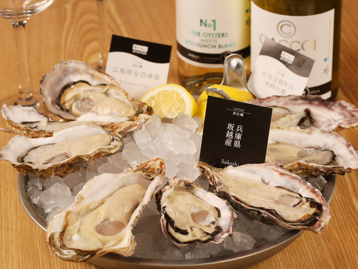 8TH SEA OYSTER Bar cocono susukino店の牡蠣料理
