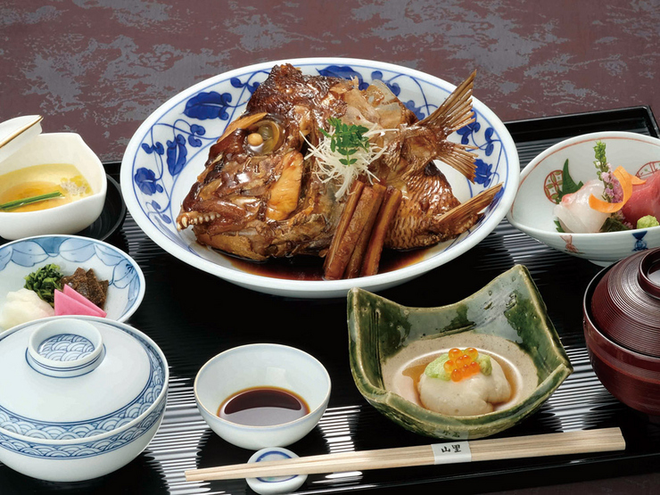和食堂山里