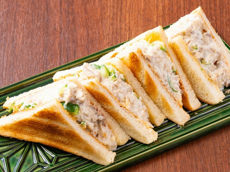 高幡不動　すしわさび　縁の料理