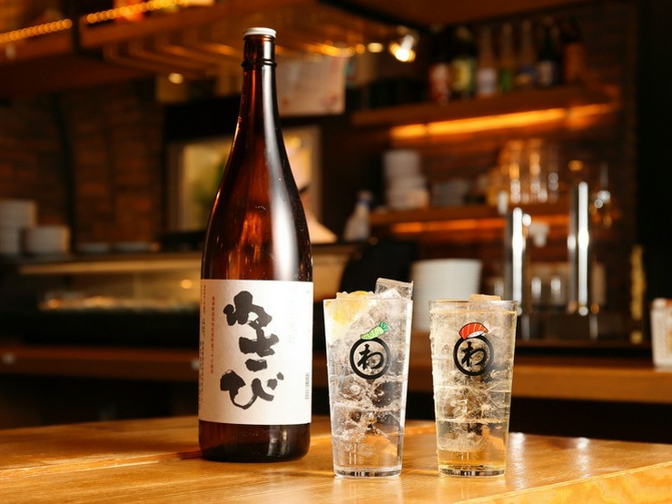 高幡不動　すしわさび　縁の店内