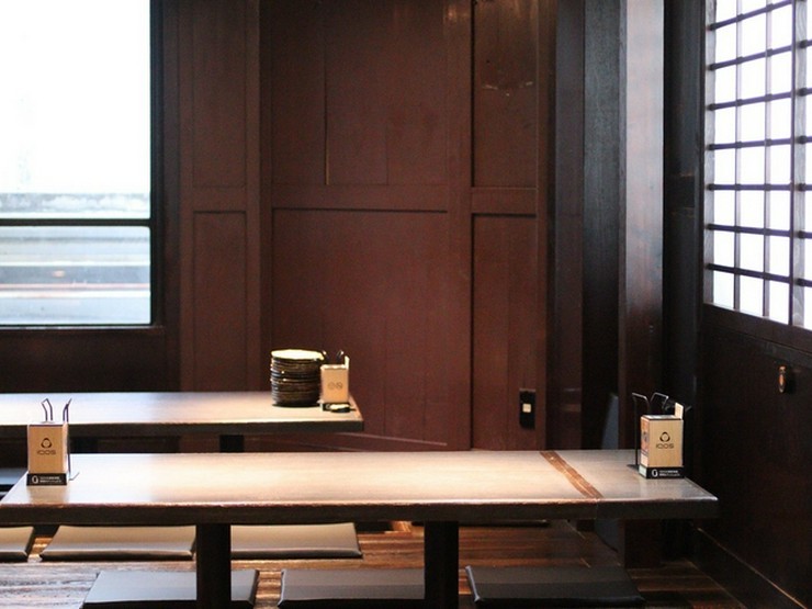 炭火焼き　ひもの屋　京急蒲田店の店内