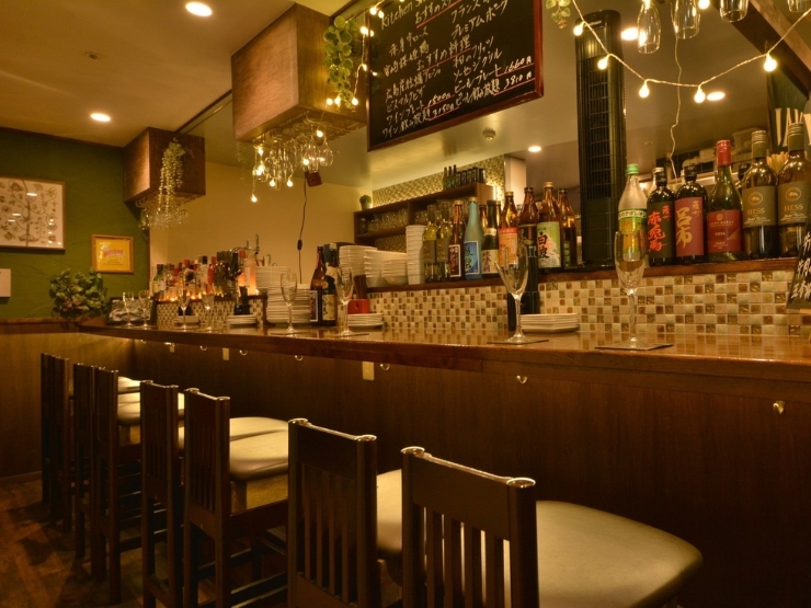 ザ ハイドウェイ キッチン シバの店内