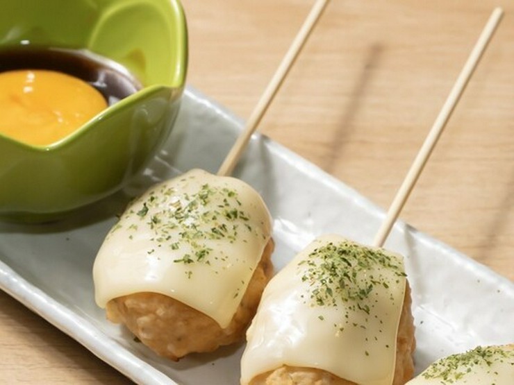 大衆酒場 　味三昧　三ノ宮駅前店のつくね月見チーズ