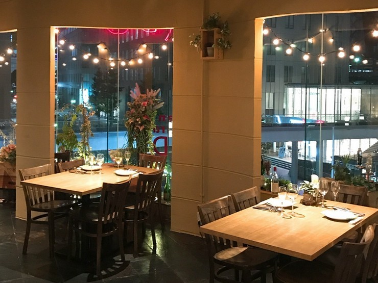 神戸イタリアン＆ワインクレイドの内観