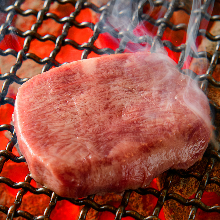 焼肉もとやま　本店　の肉煉瓦