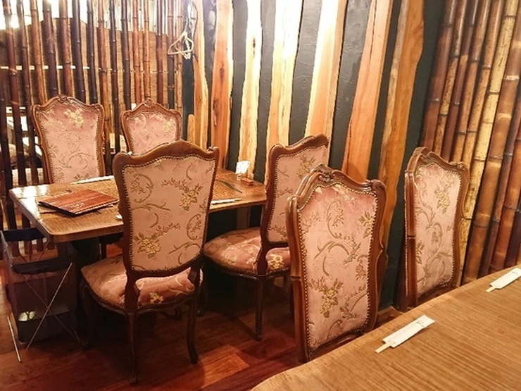 東白庵かりべの店内