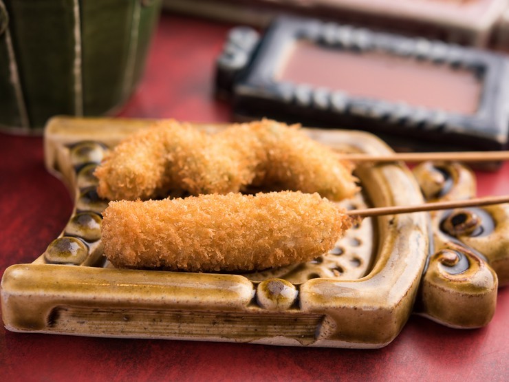 プリッとした食感と紫蘇の香りが爽やかな『芝海老の紫蘇巻』