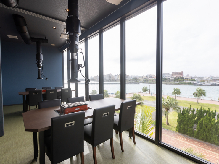 ぶりあん北谷店の店内