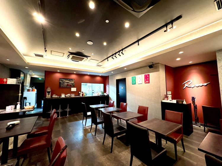【TRATTORIA ROSSO】内観