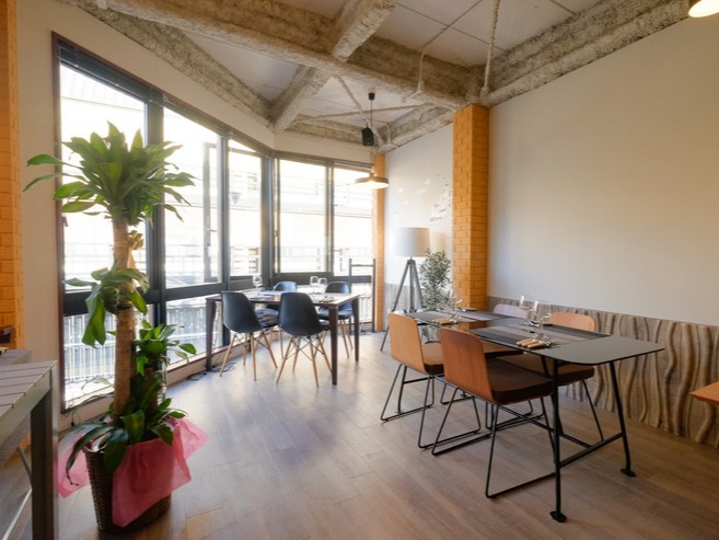 京都ビストロピエールプレシウーズの店内