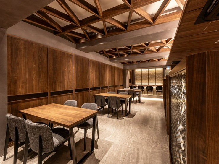 肉割烹　喰心の店内