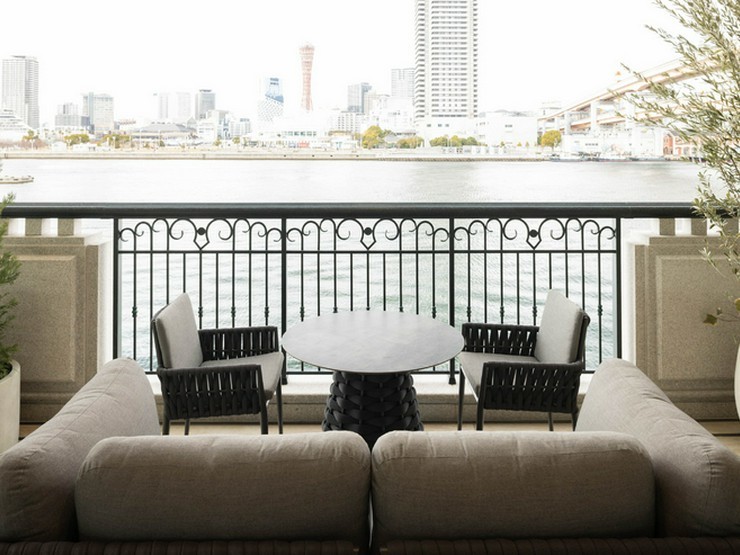 レストランカフェテラス　アミ神戸の店内