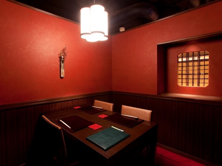 銀熊茶寮の内観