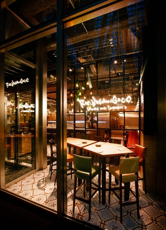 リオ・ブルーイング・コービストロアンドガーデン