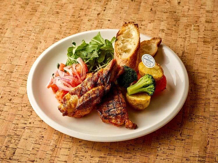 薩摩鶏のポルトガル風グリル（チキンピリピリ）