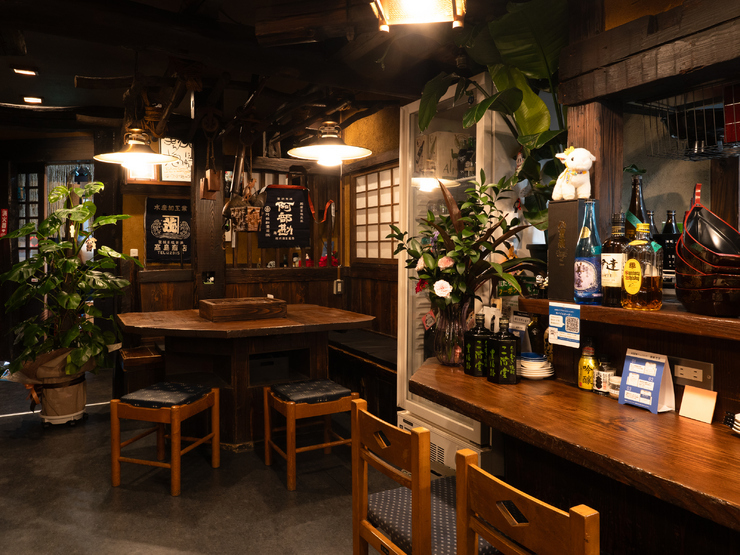 肴屋ぱんだ亭の内観