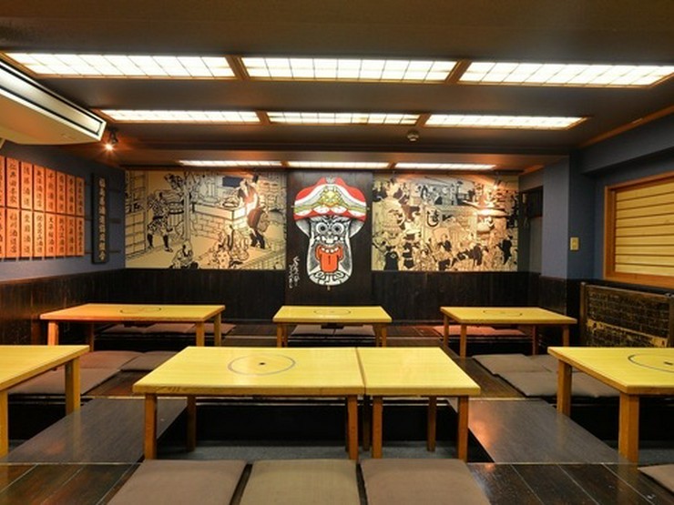 古きよき酒場を彷彿とさせる雰囲気<br />
