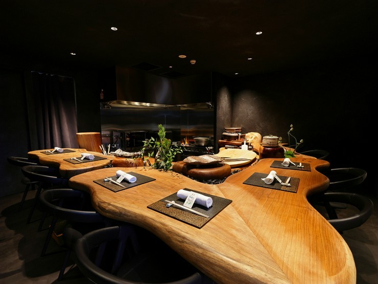 割烹きょうの内観