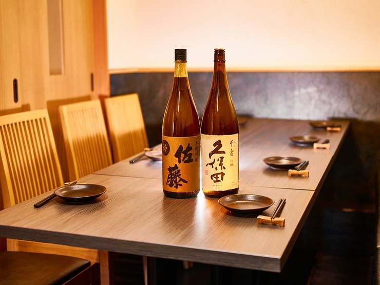 鶏匠　大阪本町店の店内