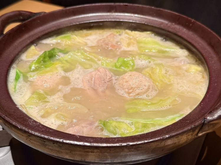 御曹司 松六家の水炊き鍋