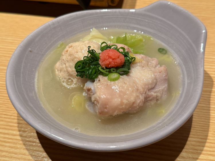 まずはスープを楽しみます<br />
