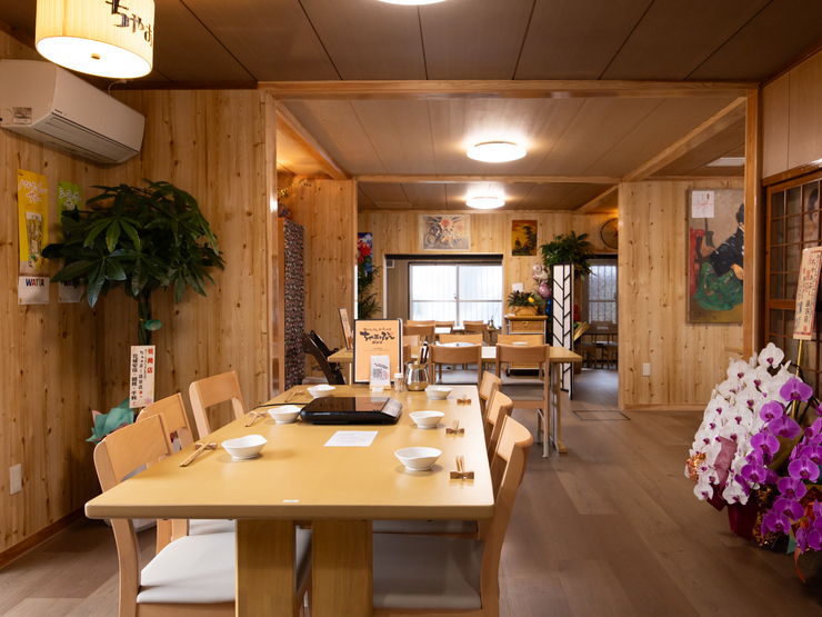 ちゃぁぶ～読谷店の店内