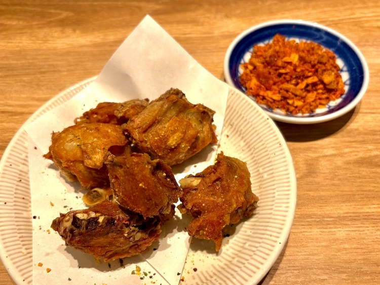 三大名物『名物 パリパリ素揚げの小樽の骨付き鶏ザンギ』