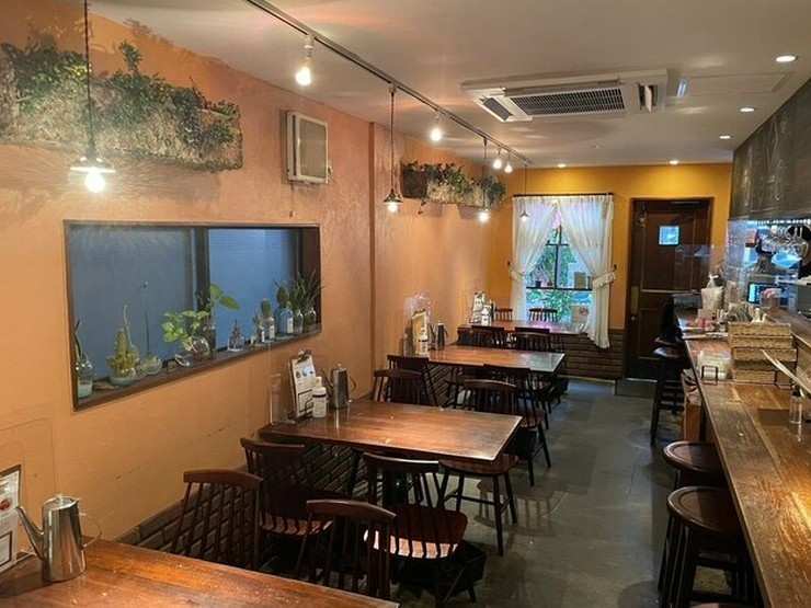 キッチン　ハセガワの店内