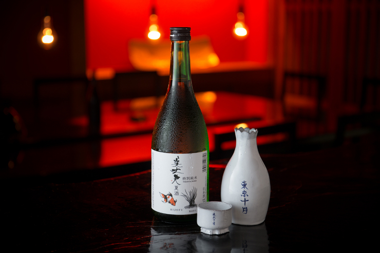 料理長が厳選した季節の日本酒をラインアップ<br />

