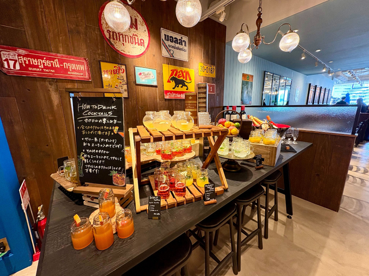 平日ランチ限定のフリーフローコーナー