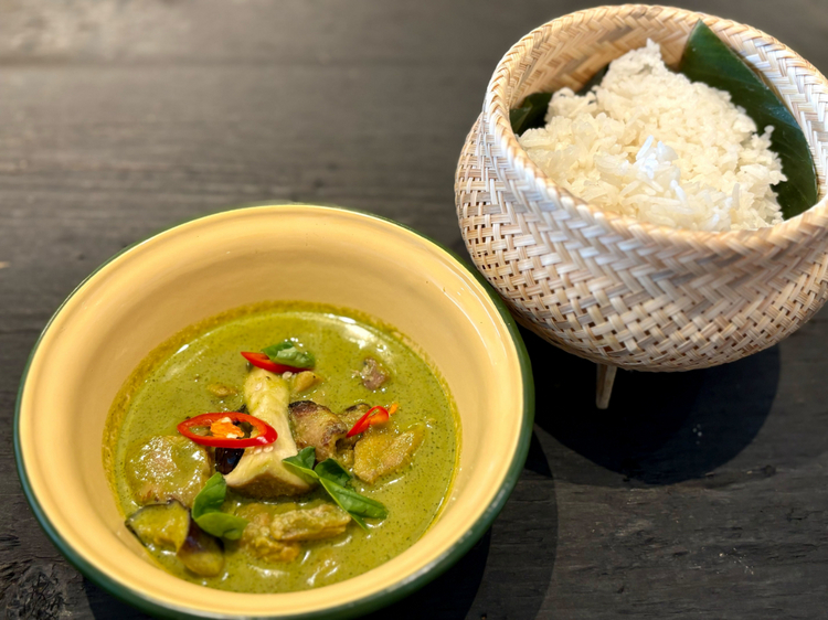 『チキングリーンカレー＆ライス』1,848円