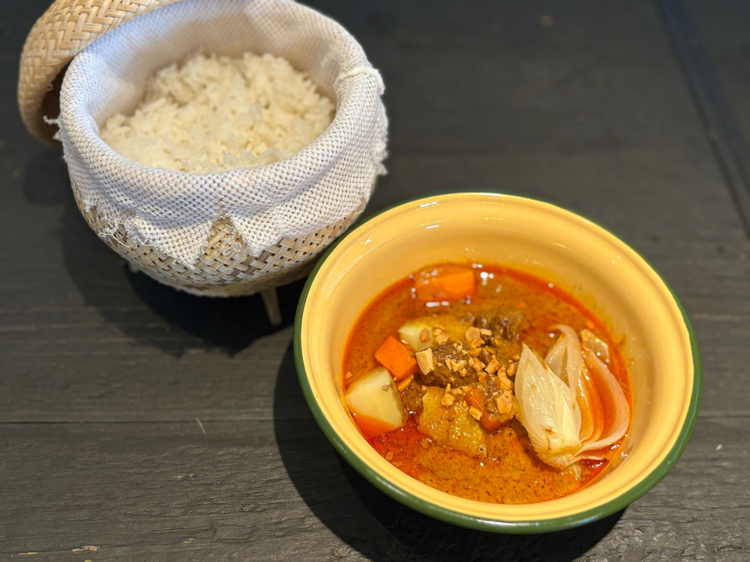 『牛肉のマッサマンカレー～ライス』2,838円