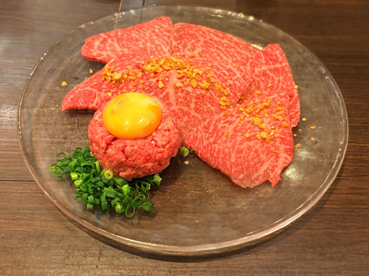 【黒タン焼肉 青木】の和牛ユッケ