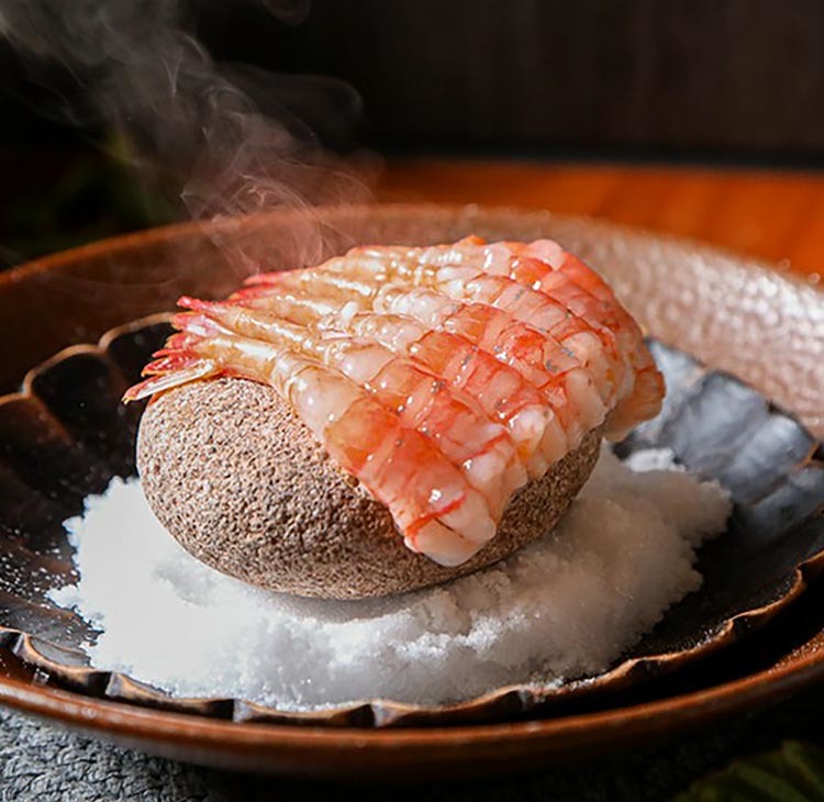 寿し吉田の甘エビの岩盤焼き