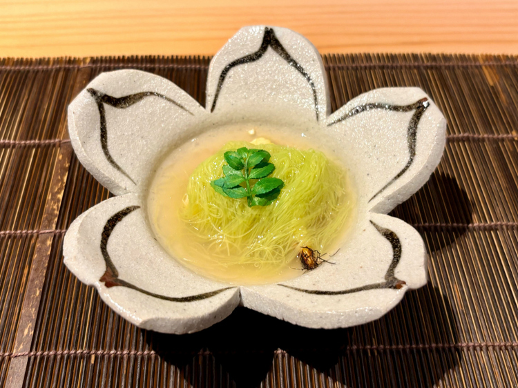 『ヤングコーンとハマグリのお料理』