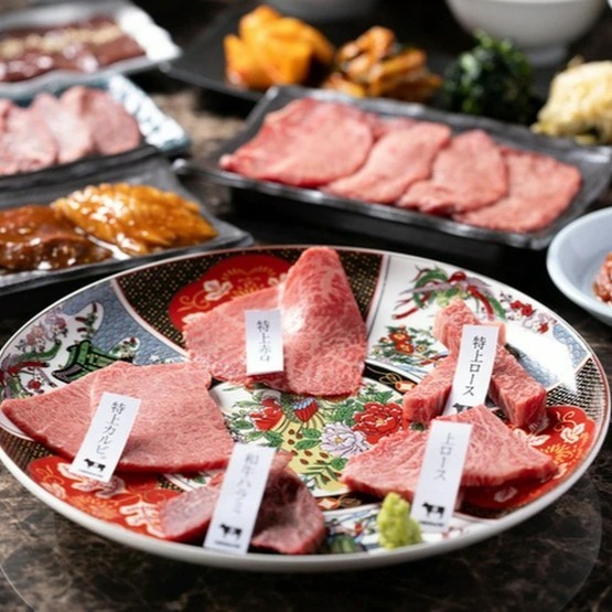 デート・会食にオススメの【三茶　焼肉　牛8】の肉料理