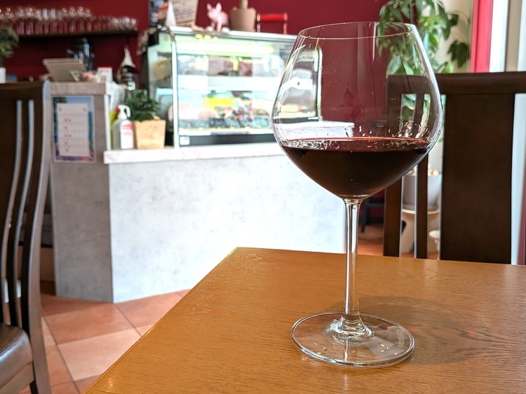 生ハムとワインの店RACONDOのワイン