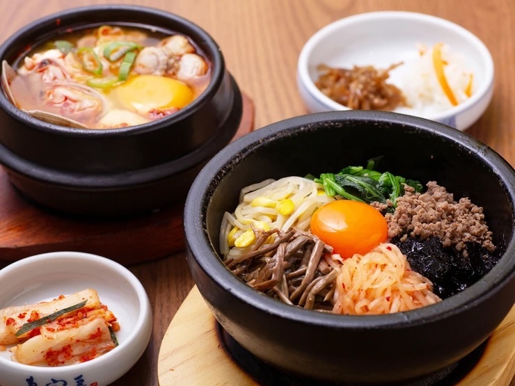 韓国旬彩料理　妻家房の料理