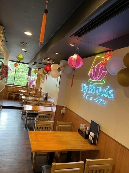 Tay Ho Quanの店内