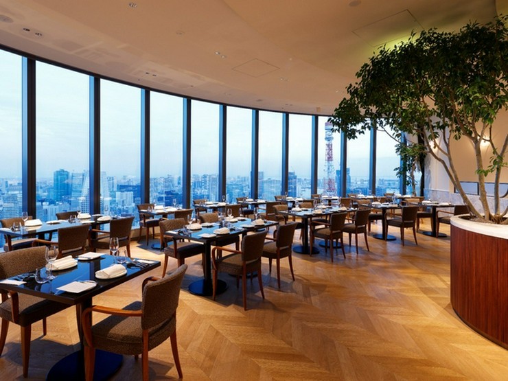 Dining 33の店内