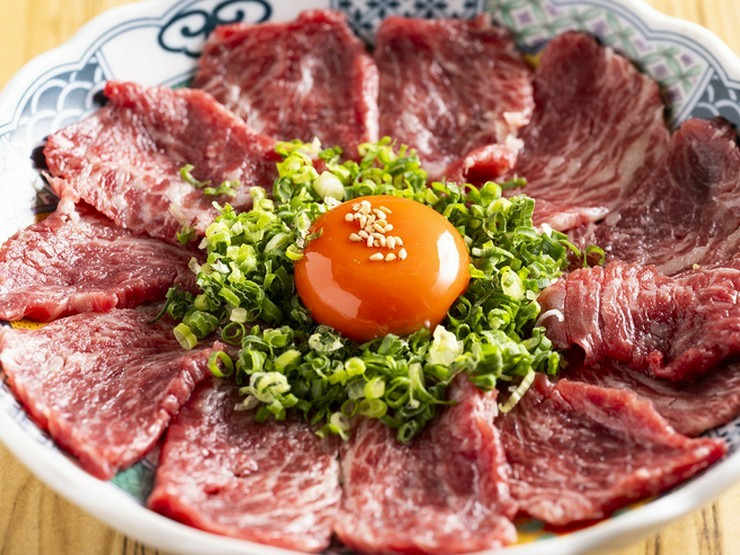 新宿火消し餃子の料理