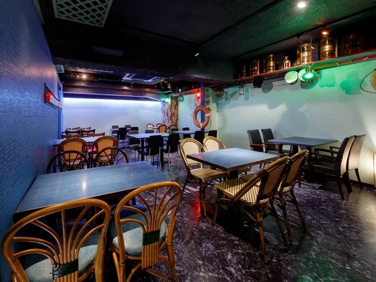 居酒屋　海の家の店内