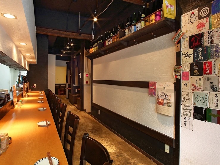 串焼き　キショウの店内