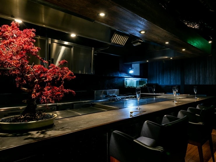 鉄板焼grow　上野店の店内
