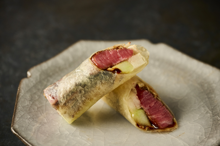 【和牛焼肉 千】のシグネチャーディッシュ『東京烤牛（トウキョウダッギュウ）』