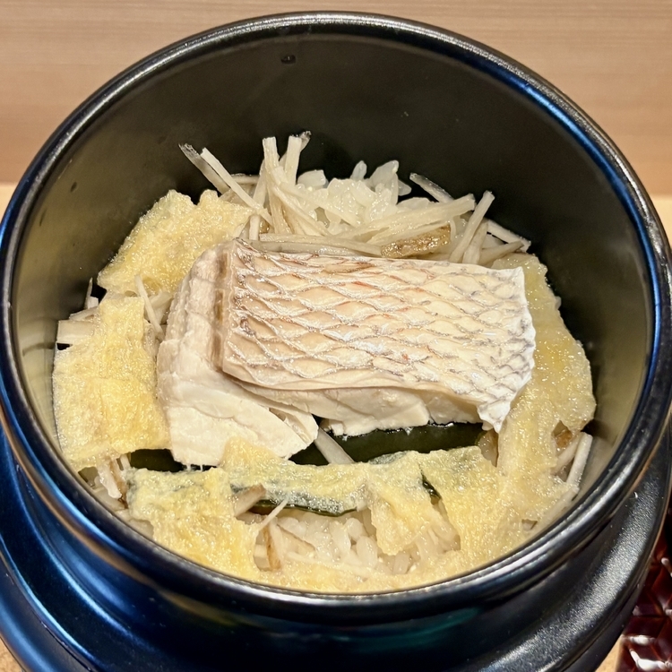 【料理屋 大三】の鯛めし