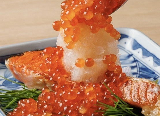 名物の『銀鮭のいくらおろしがけ』